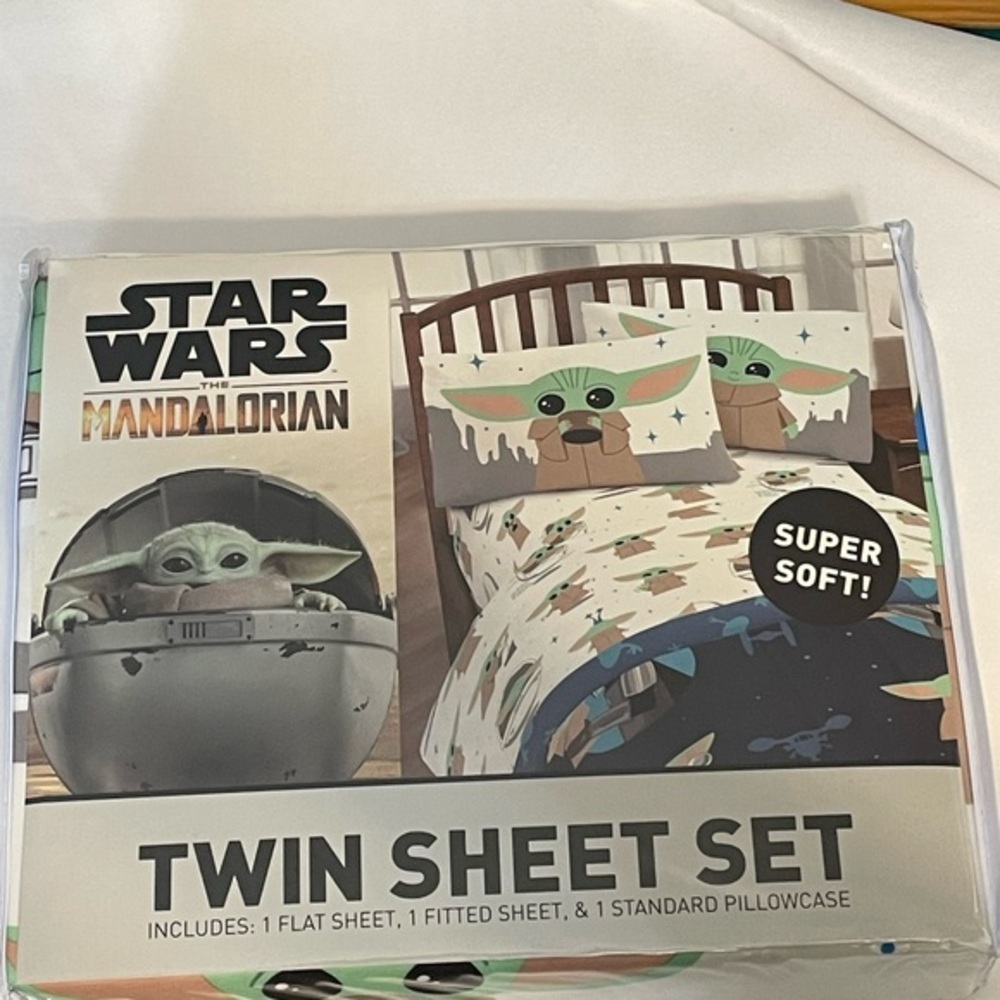 Disney's Star Wars The Mandalorian The Child Kids' Sheet Set &‎ Pillowcase-NWT